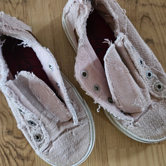 Blowfish Girls Sneaker - Picture 5 of 7